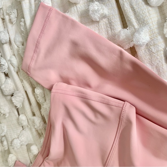 | high-performance soft pink compression workout legging | - Picture 9 of 9